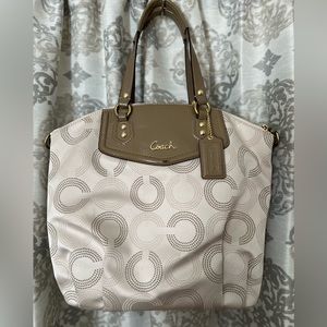 Coach modern C print shoulder bag